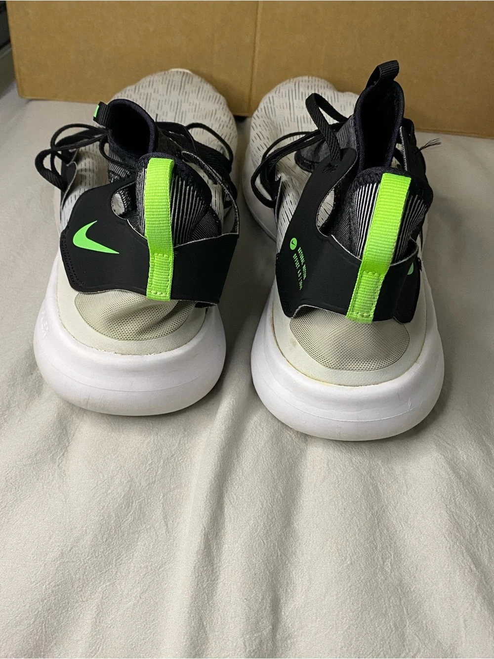 Mens Nike Flex contact 3 Sneakers shoes size 15